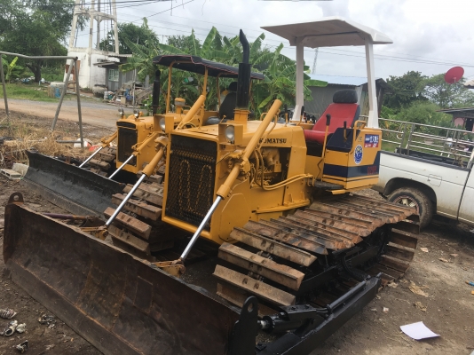 ขายแทร็กเตอร์D2-6 PL สไลด์3ทิศทาง สภาพสวยพร้อมใช้งาน เครื่องดีช่วงล่างดี ใบแทร็กเต็ม ราคาต่อรองคุยกันได้ โทร0616613023