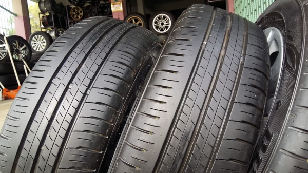 ขายล้อแม็กป้ายแดง toyota yaris 15" พร้อมยางปี17 สนใจติดต่อร้าน ก.เจริญการยางครับ 081-3747940 ขายล้อแม็กป้ายแดง toyota yaris 15" พร้อมยางปี17 สนใจติดต่อร้าน ก.เจริญการยางครับ 081-3747940