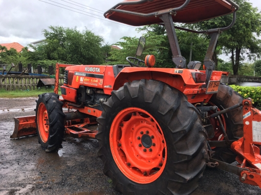ขายด่วนรถแทรคเตอร์ คูโบต้า รุ่นM5000SU