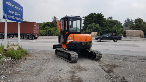ขายรถขุดkubota u45...0815667535