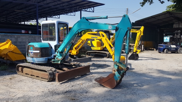 ขายรถขุดkubota u45...0815667535