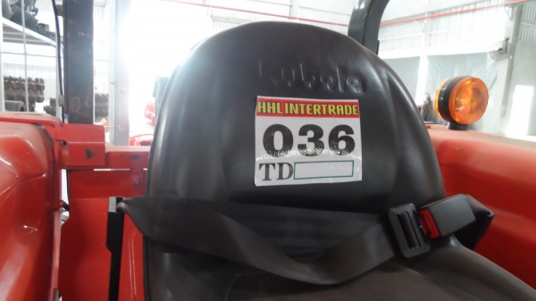 KUBOTA MAX L3608SP พร้อมใบมีดดันดิน ดาวน์เริ่มต้นเพียง 20,000 เท่านั้น