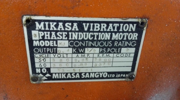 ** SOLD ** มอเตอร์สั่นเขย่าญี่ปุ่น MIKASA Made in JAPAN 1/2 HP 2800 RPM 380V พร้อมใช้ ** SOLD ** มอเตอร์สั่นเขย่าญี่ปุ่น MIKASA Made in JAPAN 1/2 HP 2800 RPM 380V พร้อมใช้