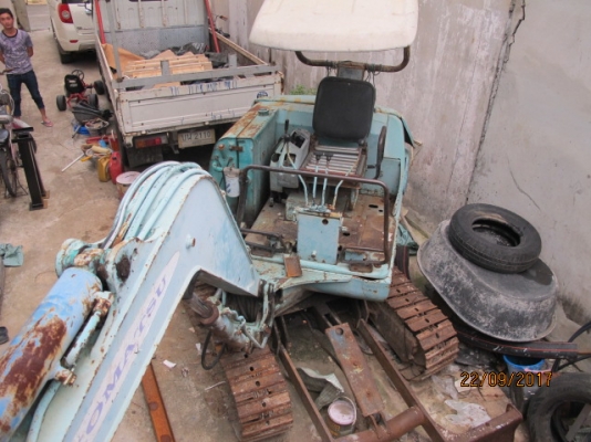 ขาย Komatsu PC20-7 ขายตามสภาพครับ