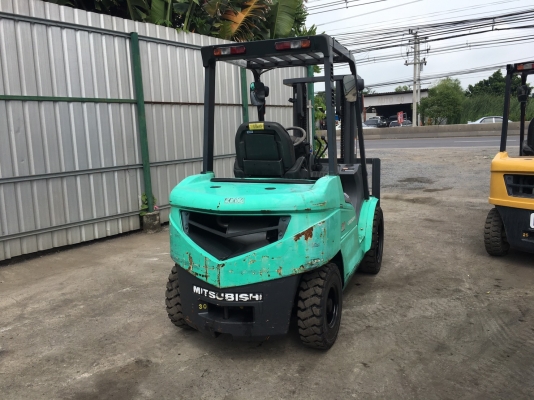 ขายนำเข้าจากญี่ปุ่น MITSUBISHI FD30T(รุ่นล่าสุด) ยก3ตัน 3 เมตร เปลี่ยนได้สูงสุด6เมตร ดีเซล ออโต้ สภาพดีมากๆๆ 420,000 บาท 094-426-7888 จะเด็ด
