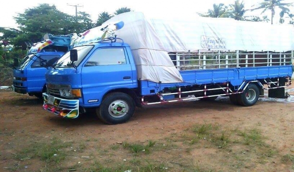 ขายหกล้อ 115 ยาว 5.50 กว้าง 2,15..รถบ้านรถสวยพร้อมใช้งาน ระบบไฟเตือนหน้าปัดใช้ได้ทุกอย่าง ราคาคุยกันได้