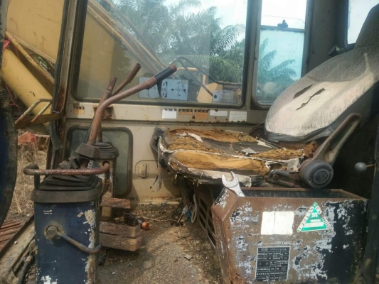 รถแบคโฮPC120-3 หัวคีบไม้ ใช้งานได้ รถแบคโฮPC120-3 หัวคีบไม้ ใช้งานได้