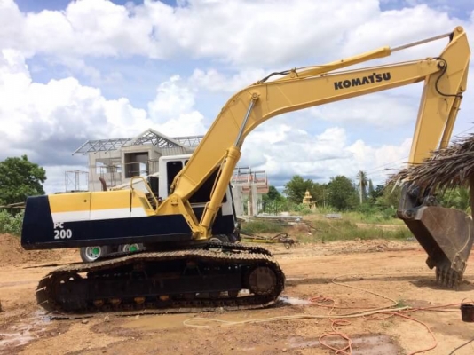 ขายด่วน!! KOMATSU PC200-5