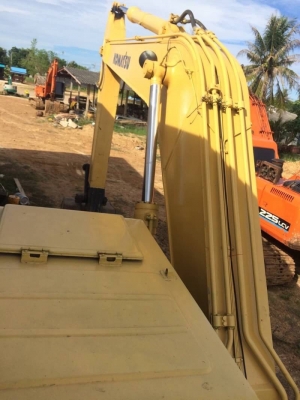 ขายด่วน!! KOMATSU PC200-5