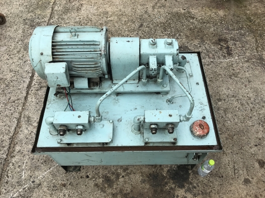 ขายปั้มน้ำมันไฮโดรลิค หัวปั้ม 2ตอน Nachi made in Japan ขนาดมอเตอร์ mitsubishi 10HP. 380V สภาพดีเดิมๆ หมุนนิ่ม พร้อมใช้งาน