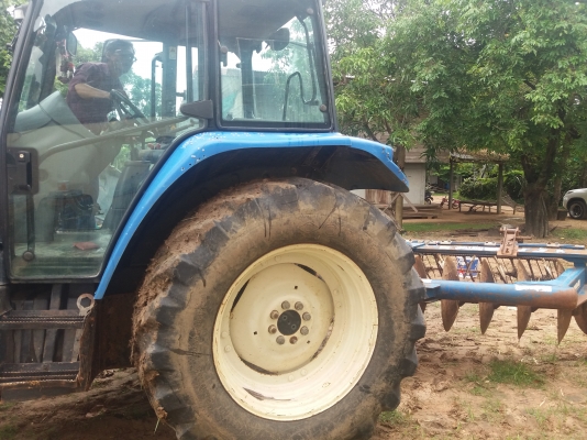 ขายรถไถฟอรด์รุ่นทีเอส90กองใหญ่เกีบ12&times;12ล่มครบ