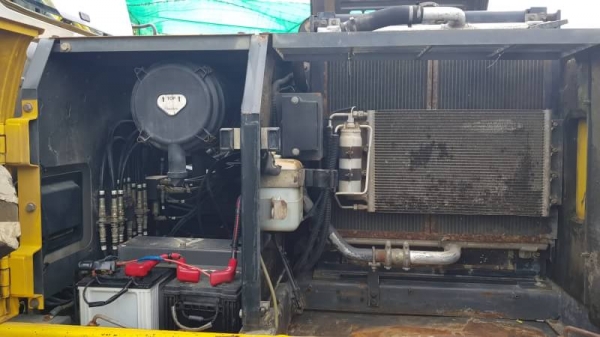 ขายด่วนรถแบคโฮSUMITOMO.SH.200-3รถนอกนำเข้าเก่าญี่ปุ่นแท้เดิมๆไม่เคยใช้งานในไทยเลยไฟฟ้าออโต้เต่ากะต่ายลายกะแทกครบเร็วเเรงไม่โหลด