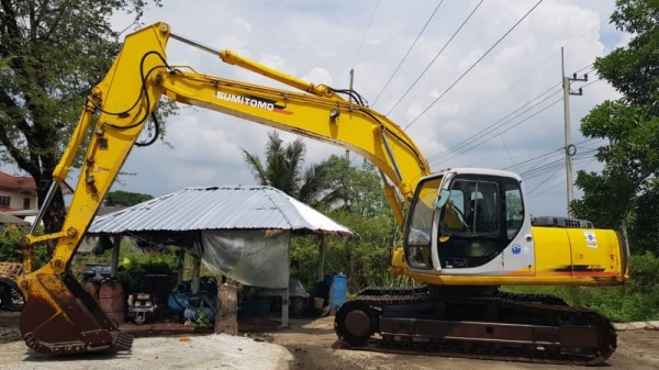 ขายด่วนรถแบคโฮSUMITOMO.SH.200-3รถนอกนำเข้าเก่าญี่ปุ่นแท้เดิมๆไม่เคยใช้งานในไทยเลยไฟฟ้าออโต้เต่ากะต่ายลายกะแทกครบเร็วเเรงไม่โหลด