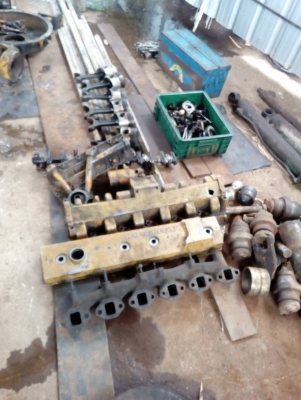 ขายอะไหล่ชิ้นส่วนเครื่อง6- D-95 ใส่รถแมคโค PC-120-3 มีหลายรายการครับ