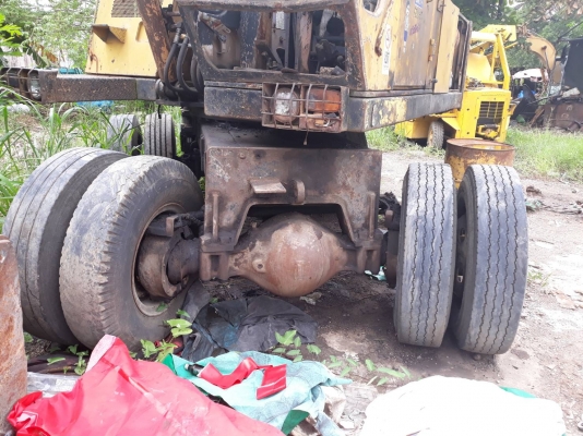 แบคโคล้อยาง2เพลา พร้อมหัวคีบ KOMATSU PW100-1 พร้อมใช้งาน แบคโคล้อยาง2เพลา พร้อมหัวคีบ KOMATSU PW100-1 พร้อมใช้งาน