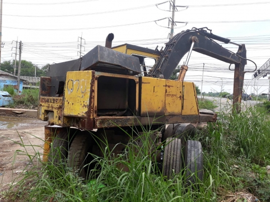 แบคโคล้อยาง2เพลา พร้อมหัวคีบ KOMATSU PW100-1 พร้อมใช้งาน แบคโคล้อยาง2เพลา พร้อมหัวคีบ KOMATSU PW100-1 พร้อมใช้งาน