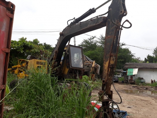 แบคโคล้อยาง2เพลา พร้อมหัวคีบ KOMATSU PW100-1 พร้อมใช้งาน แบคโคล้อยาง2เพลา พร้อมหัวคีบ KOMATSU PW100-1 พร้อมใช้งาน