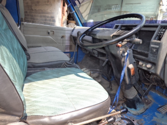 ขายรถอีซูซุNPRดั้มเครื่อง145แรงม้า พวงมาลัยเพาเวอร์ Fหน้าFหลังราคาถูกๆๆ