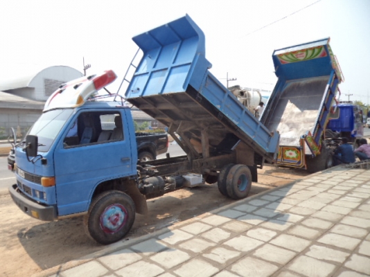 ขายรถอีซูซุNPRดั้มเครื่อง145แรงม้า พวงมาลัยเพาเวอร์ Fหน้าFหลังราคาถูกๆๆ