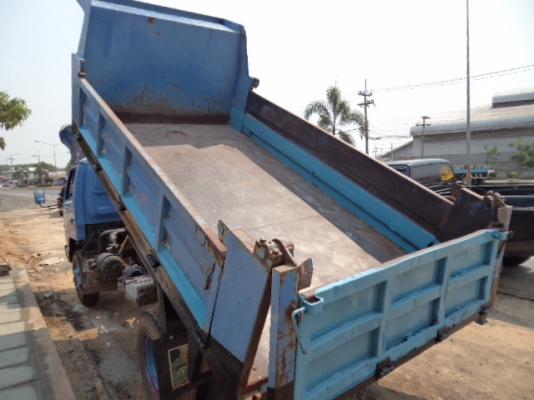 ขายรถอีซูซุNPRดั้มเครื่อง145แรงม้า พวงมาลัยเพาเวอร์ Fหน้าFหลังราคาถูกๆๆ