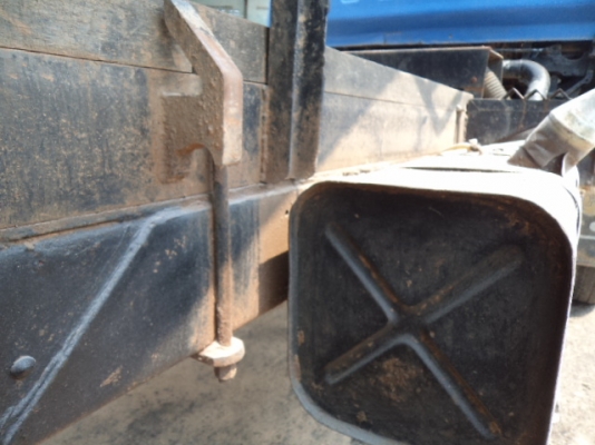 ขายรถอีซูซุNPRดั้มเครื่อง145แรงม้า พวงมาลัยเพาเวอร์ Fหน้าFหลังราคาถูกๆๆ