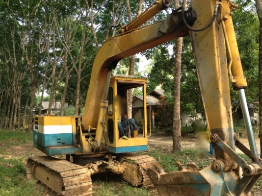 รถแบคโฮ KOMATSU  10HT - 2  สนใจติดต่อ 081 - 6079515