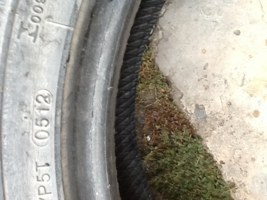 ขายยาง Road-venture 245/70R16ปี0512/4เส้นสวยๆดอกเต็ม ขายยาง Road-venture 245/70R16ปี0512/4เส้นสวยๆดอกเต็ม