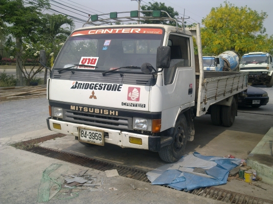 รถบรรทุก 6 ล้อ มิซซู แคนเตอร์