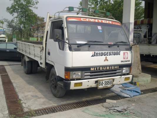 รถบรรทุก 6 ล้อ มิซซู แคนเตอร์