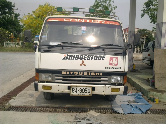 รถบรรทุก 6 ล้อ มิซซู แคนเตอร์