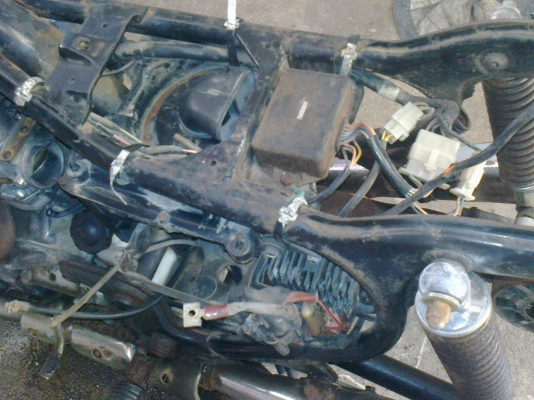 ขาย gl 400 เครื่อง+เฟรมตัดคอ พร้อมติดเครื่องให้ฟังเสียง