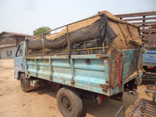 ขายรถอีซูซุNKR4ล้อกลางเครื่อง100แรงฝาดำ ขายรถอีซูซุNKR4ล้อกลางเครื่อง100แรงฝาดำ