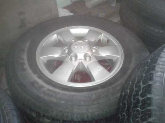 แม็กISUZUขอบ16"Hi-lander(ตัวยกสูง) พร้อมยาง245/70/16 ยกชุด5,900บ