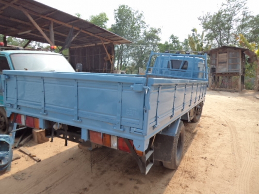 ขายรถ6ล้ออีซูซุNKR 110แรงปี37 พวงมาลัยเาเวอร์