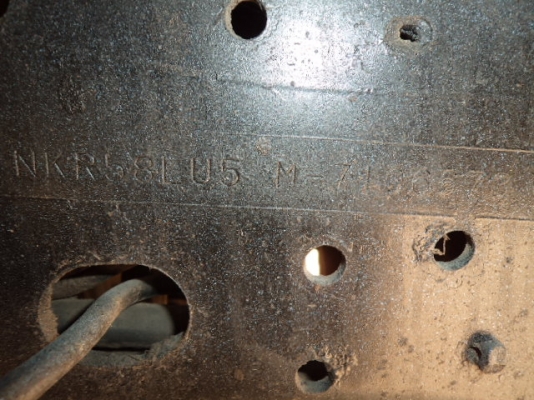 ขายรถ6ล้ออีซูซุNKR 110แรงปี37 พวงมาลัยเาเวอร์