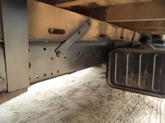 ขายรถ6ล้ออีซูซุNKR 110แรงปี37 พวงมาลัยเาเวอร์