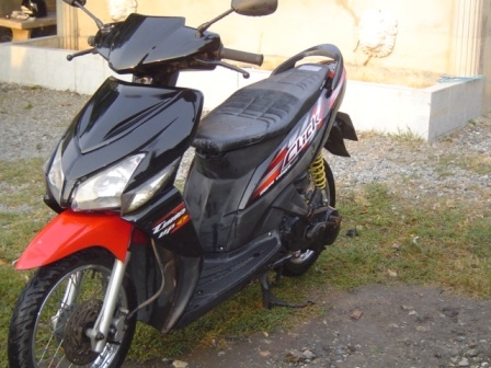 Click เครื่องเงียบ ระบบไฟพร้อมใช้ รถขับดีมาก Click เครื่องเงียบ ระบบไฟพร้อมใช้ รถขับดีมาก