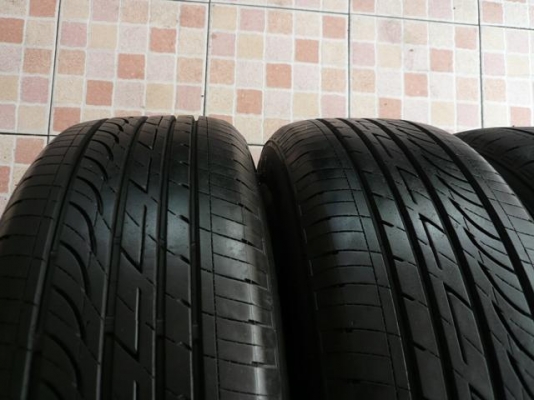 ขายยาง BRIDGESTONE GR-90----205-60-16----ดอกเพียบ (1ชุด) ขายยาง BRIDGESTONE GR-90----205-60-16----ดอกเพียบ (1ชุด)