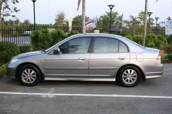 Honda Civic ปี 05 ตาเหยี่ยว