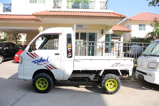 จำหน่ายรถ อะไหล่ ตกแต่ง >>>รถกระป้อ4x4 <<<<<