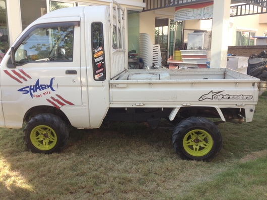 จำหน่ายรถ อะไหล่ ตกแต่ง >>>รถกระป้อ4x4 <<<<<