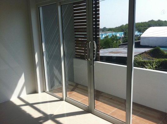 ขาย-เช่า อาคารพาณิชย์ 2.5 ชั้น