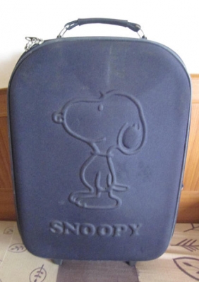 กระเป๋าเดินทางล้อลาก snoopy ลายนูน สีดำสภาพนางฟ้า