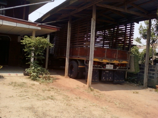 ต้องการรถบรรทุกสภาพนางฟ้า ISUZU ROCKY FTR 165HP