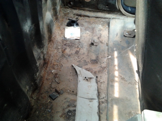 ***ขายแล้วครับขอบคุณ Truck2hand ขาย กระบะตอนเดียว MITSU L200 CYCLONE2.5ปี32/89 เครื่องเดิม เกียร์เดิม แห้งดี แรงดี ติดง่าย ช่วงล่างดีคัสซีสวย ยางดี4เส้น รถบางเดิม สีไม่สวยต้องเก็บ ภายในดี คอนโซลครบ พื้นเก๋งมีผุนิดๆ กระบะพื้นผุ ข้างผุ ขายตามสภาพ พร้อมใช้งา