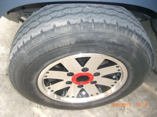 NISSAN URVAN 93 2500 CC เครื่อง BD 25ฝาแดงประหยัดสุด ๆพวงมาลัยเพาเวอร์ มีเงื่อนไขอะไรว่ามาเพราะไม่มีที่จอดครับ