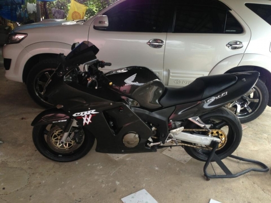 ขาย cbr 1100 สพม.