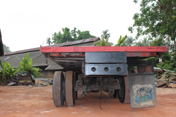 สิบล้อพื้นเรียบ