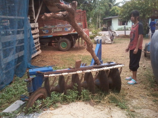 รถไถ ISEKI 43 แรง มีใบมีด ผานหก (ตั้งราคาเผื่อต่อ สอบถามกันเข้ามาเลยจ้า)