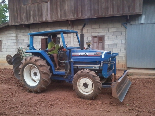 รถไถ ISEKI 43 แรง มีใบมีด ผานหก (ตั้งราคาเผื่อต่อ สอบถามกันเข้ามาเลยจ้า)